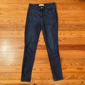 Gap 25R True Skinny Dark Wash Stretch Jeans Size 0